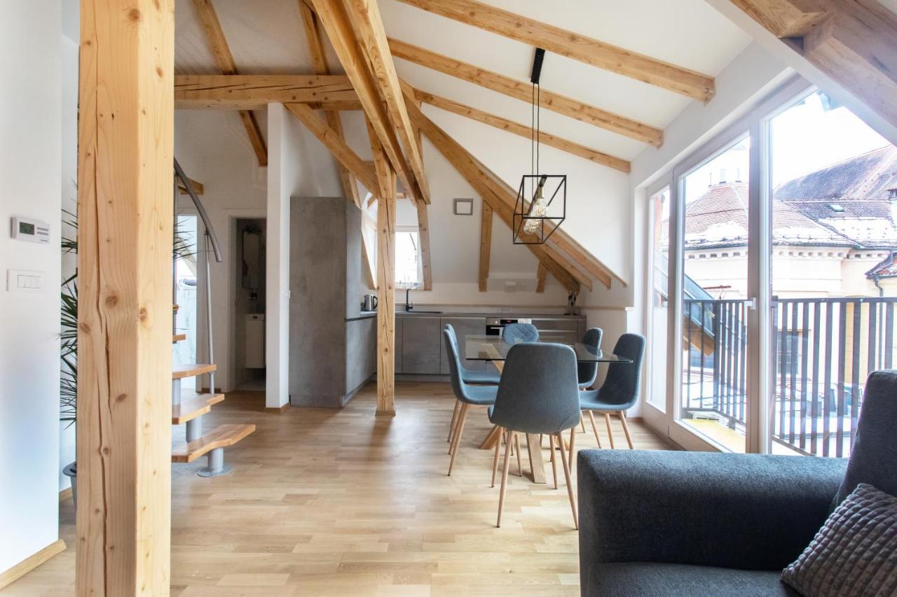 Bright & Spacious Loft In The Heart Of Old Town Liubliana Exterior foto
